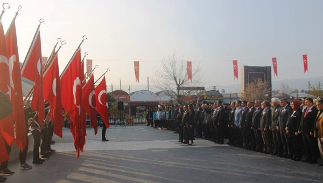 Atatürk'ü Ölümünün 81. Yılında Özlemle Andık